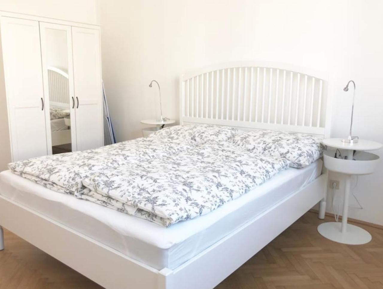 Bright, Lovely And Quiet Apartment At The Heart Of Vienna, Nachmarkt, City Center Exterior photo